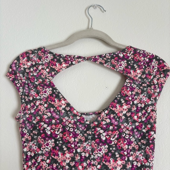 American Eagle Floral Maxi Dress with sleeves- size small NWOT - Picture 9 of 11